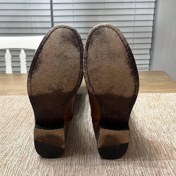 Marissa Frye Boots -  Size 7 - BARELY WORN - Picture 3 of 9